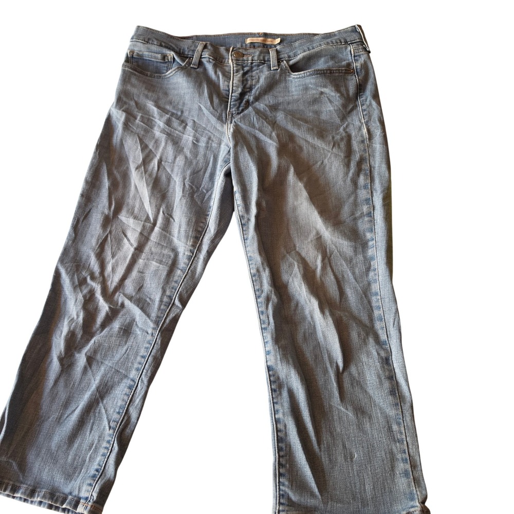 Levis 311 Shaping Skinny Capri Jeans Light Wash Denim Size 31 A0086-0015
